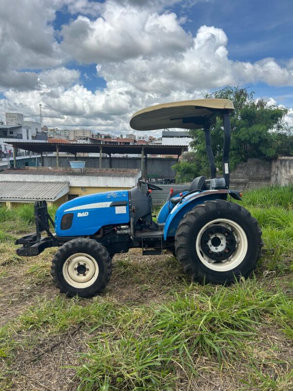 Trator LS | R60 Plataformado | 2014