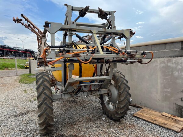 Pulverizador de Arrasto Ko | 2.000 Litros | 2012