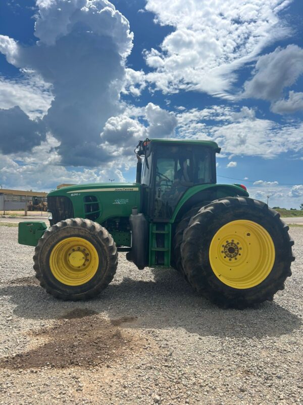 Trator John Deere | 6210J Cabinado | 2017