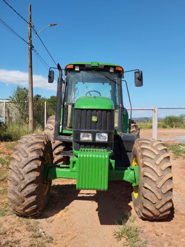 Trator John Deere | 6180J Cabinado | 2016